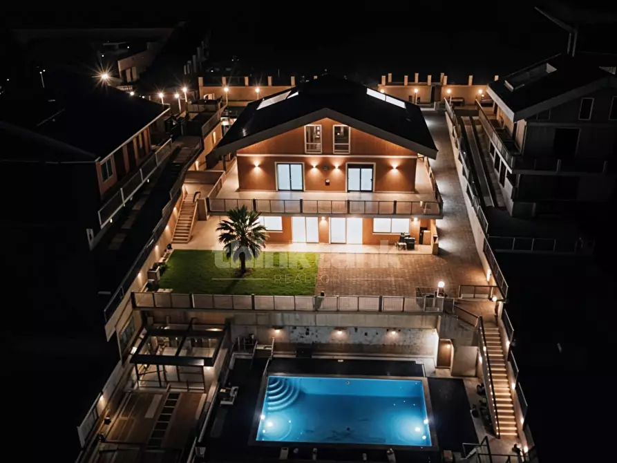 Immagine 1 di Villa in vendita  in Torre Faro a Messina