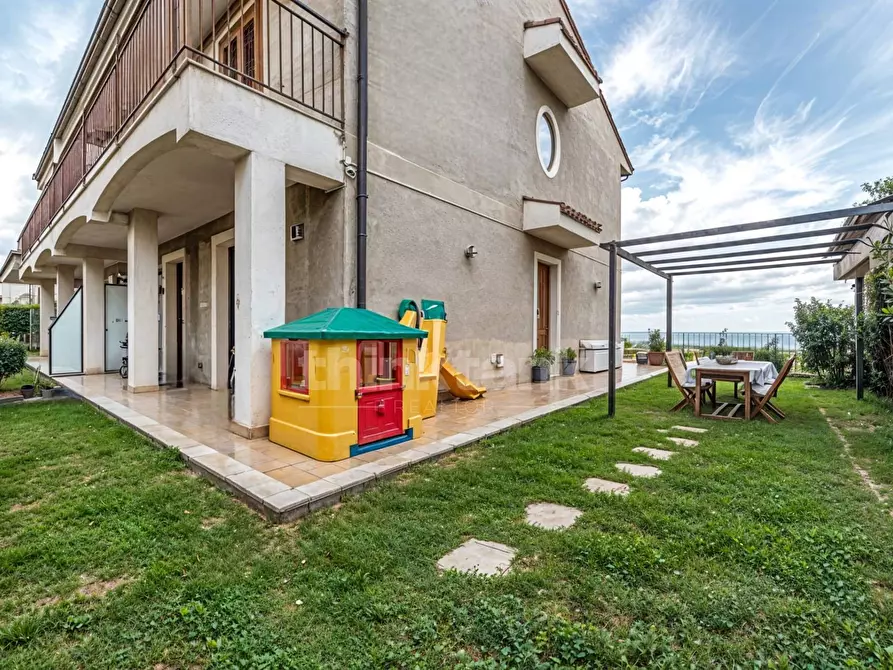 Immagine 25 di Villetta a schiera in vendita  in via Provinciale a Santa Venerina