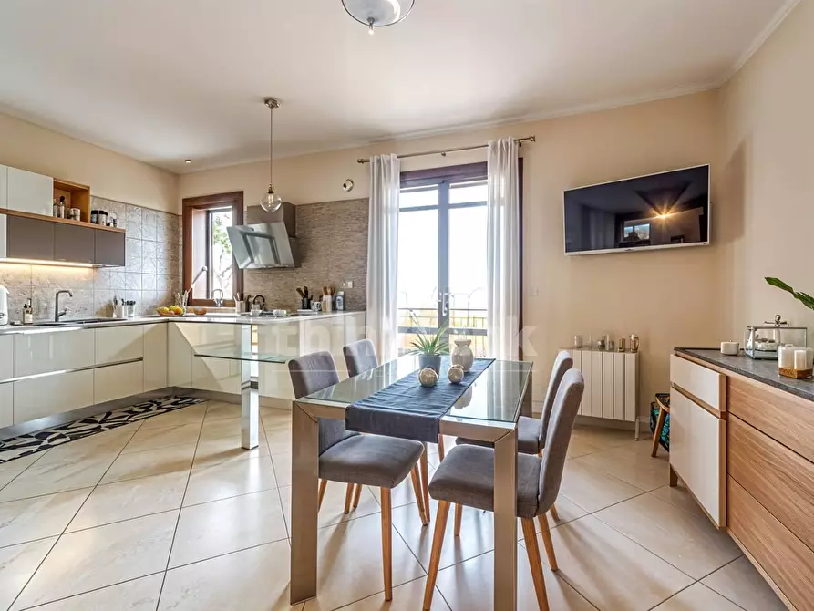 Immagine 11 di Villetta a schiera in vendita  in via Provinciale a Santa Venerina