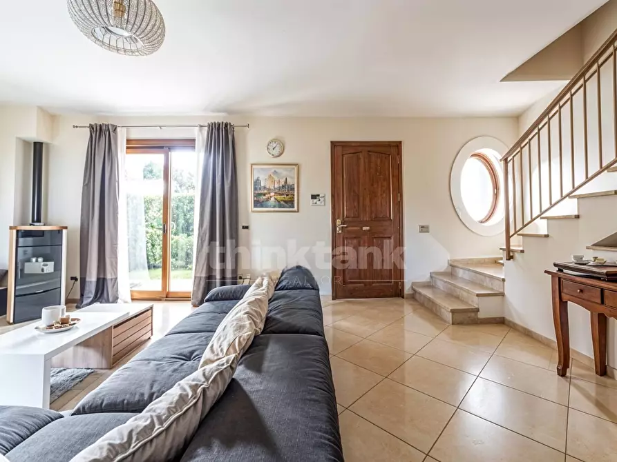 Immagine 7 di Villetta a schiera in vendita  in via Provinciale a Santa Venerina