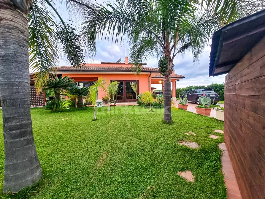 Immagine 3 di Villa in vendita  in via delle muse a Siracusa