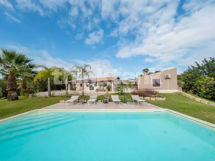 Immagine 19 di Villa in affitto  in Contrada Castelluccio a Noto