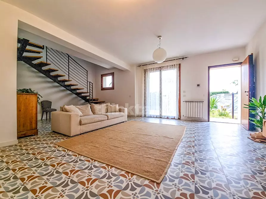 Immagine 7 di Villa in vendita  in Via del pellicano a Siracusa