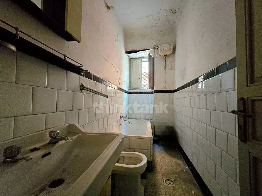 Immagine 12 di Villa in vendita  in Via Gonzaga a Rosolini