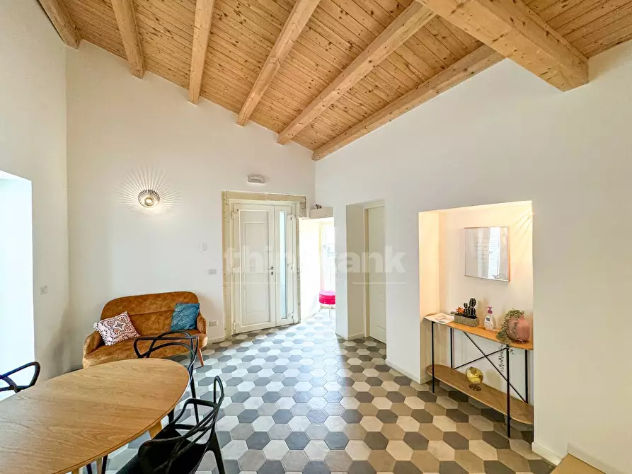 Immagine 9 di Appartamento in vendita  in Via Vittorio Veneto a Siracusa