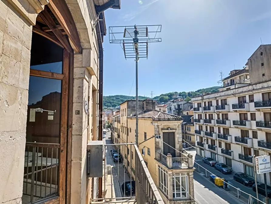 Immagine 1 di Appartamento in vendita  in via Carlo Papa a Modica