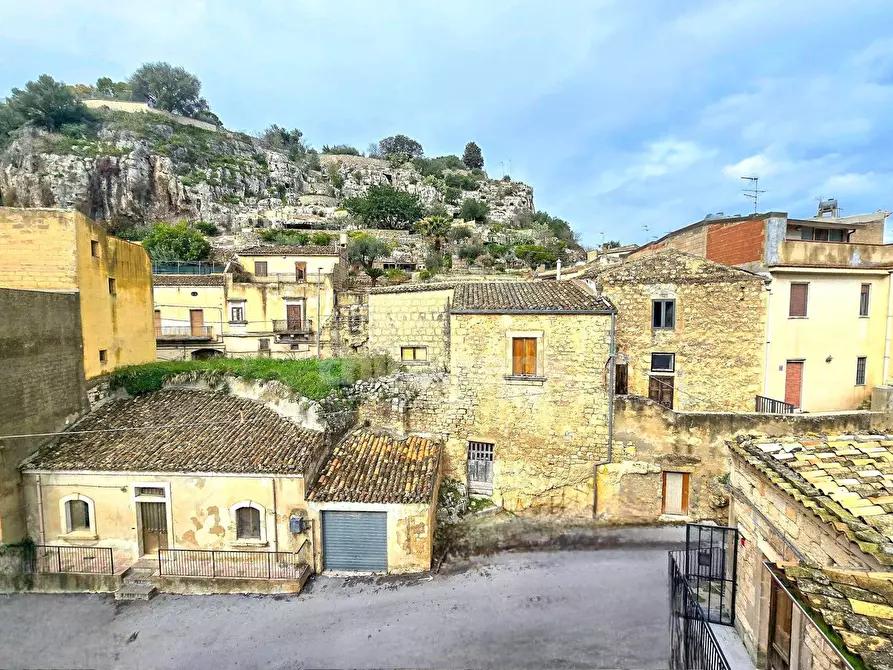 casa indipendente in vendita a Modica in zona Modica Bassa
