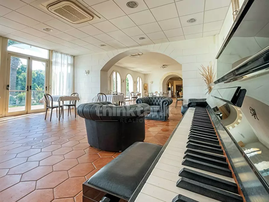 Immagine 10 di Villa in vendita  in via isola a Siracusa