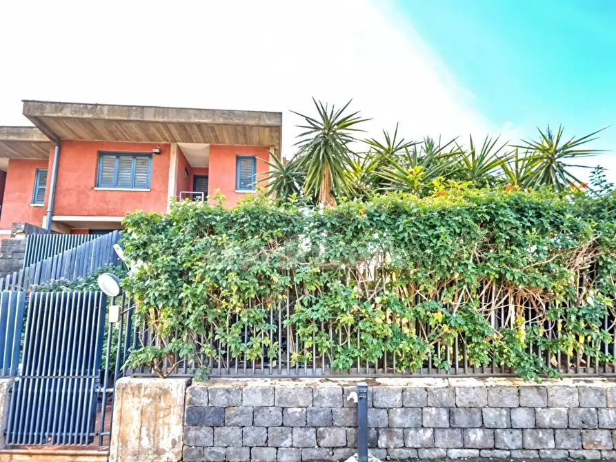 Immagine 3 di Villetta a schiera in vendita  in piazza tivoli a Tremestieri Etneo