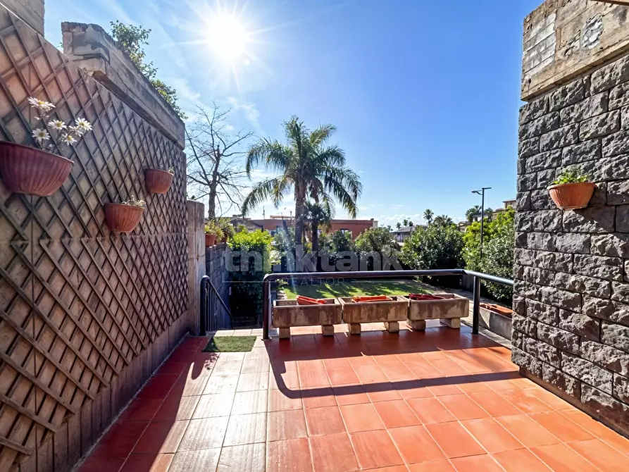 Immagine 20 di Villetta a schiera in vendita  in piazza tivoli a Tremestieri Etneo