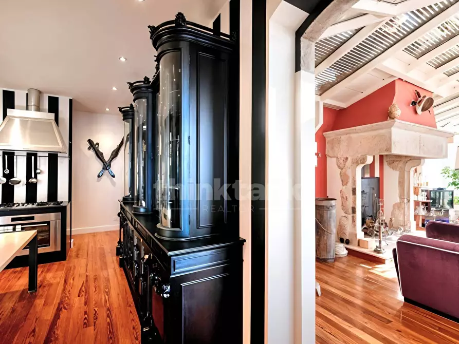 Immagine 15 di Villa in vendita  in Via Giacomo Scalini a Brunate