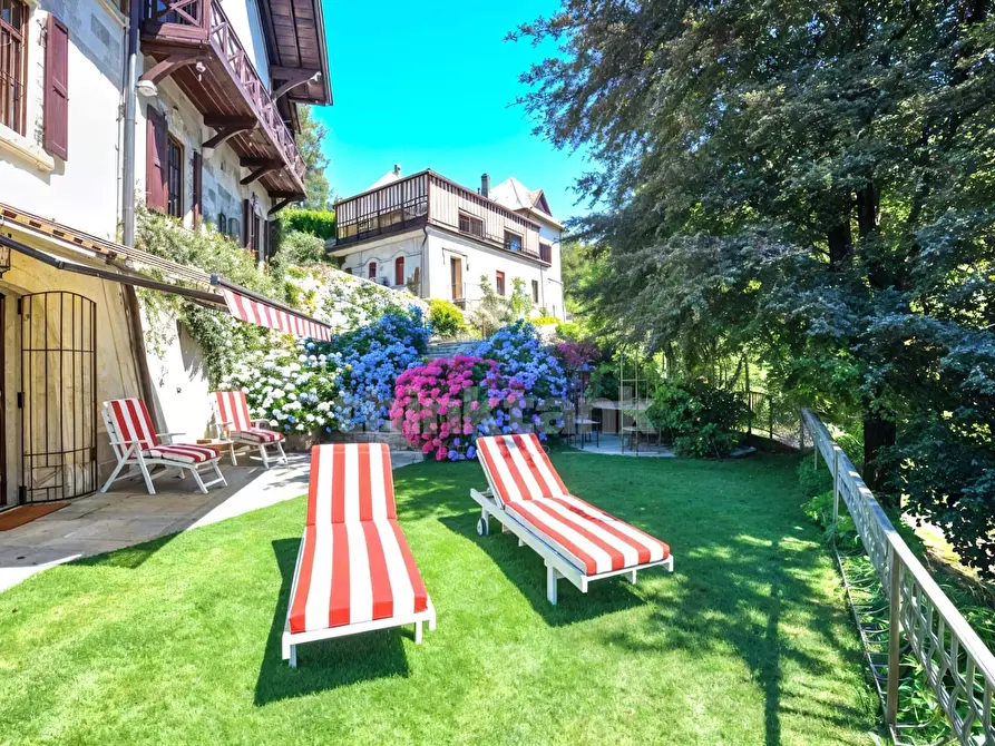 Immagine 7 di Villa in vendita  in Via Giacomo Scalini a Brunate