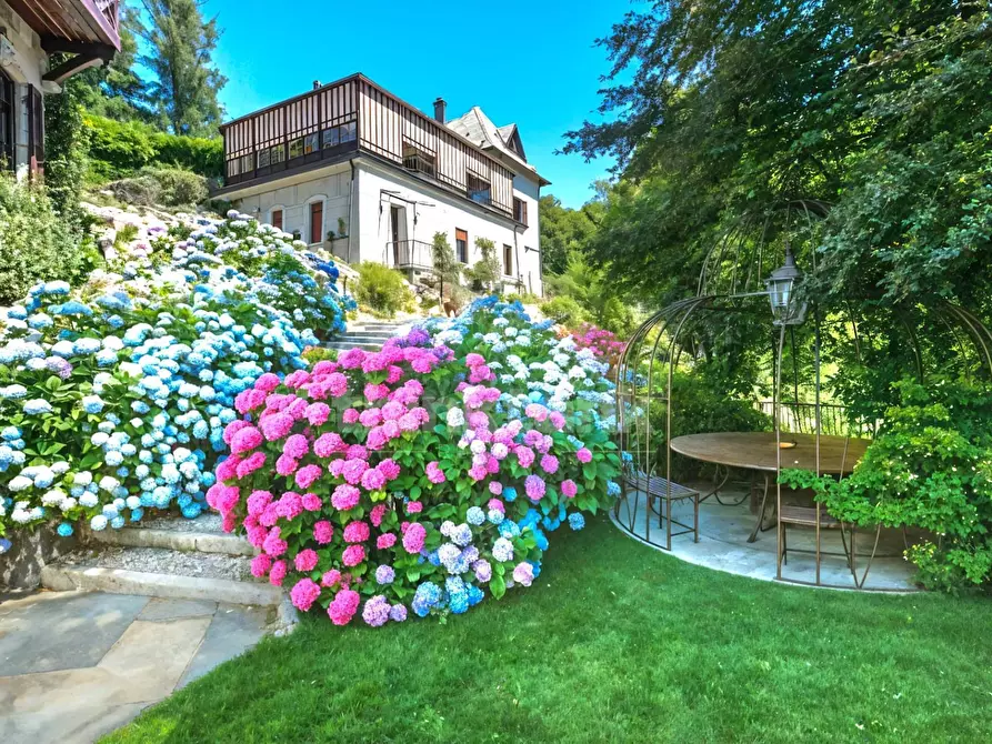 Immagine 6 di Villa in vendita  in Via Giacomo Scalini a Brunate