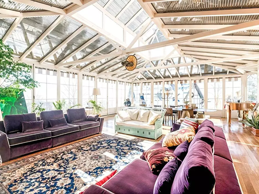 Immagine 12 di Villa in vendita  in Via Giacomo Scalini a Brunate