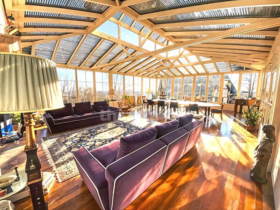 Immagine 11 di Villa in vendita  in Via Giacomo Scalini a Brunate