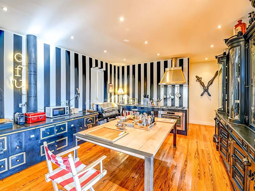 Immagine 18 di Villa in vendita  in Via Giacomo Scalini a Brunate