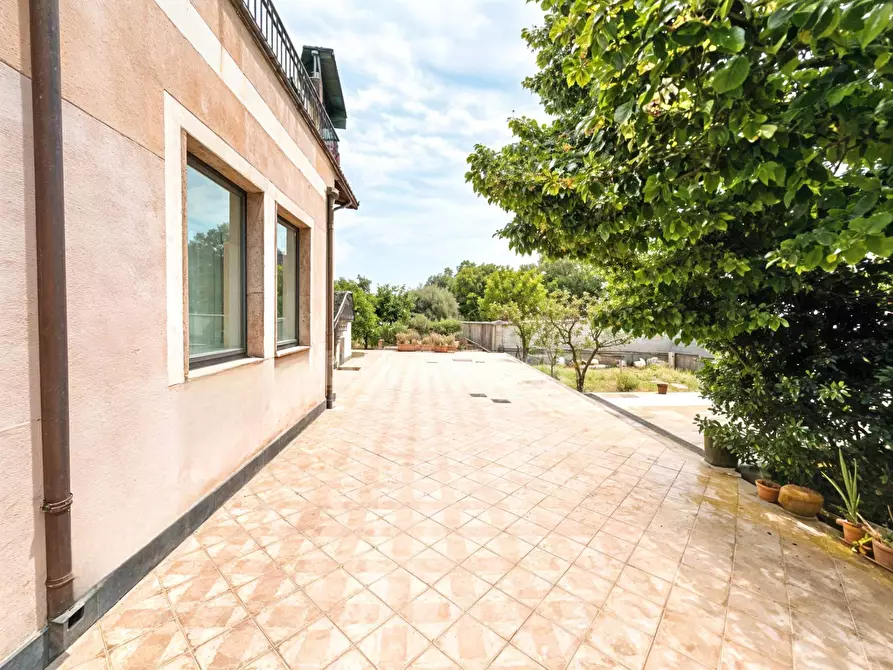 Immagine 21 di Villa in vendita  in via vecchiuzzi a Aci Bonaccorsi