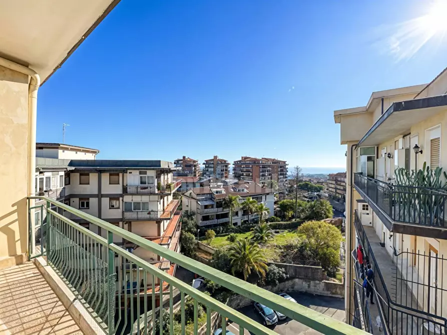 Immagine 16 di Attico in vendita  in via nuovaluce a Tremestieri Etneo