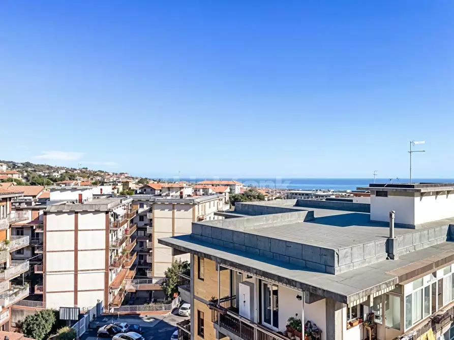 Immagine 4 di Attico in vendita  in via nuovaluce a Tremestieri Etneo