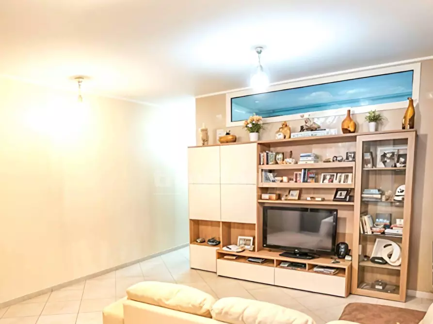 Immagine 12 di Appartamento in vendita  in Via Gramsci a Riposto