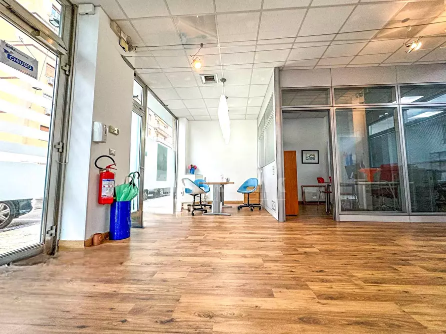 Immagine 4 di Locale commerciale in vendita  in Via senatore di Giovanni a Siracusa