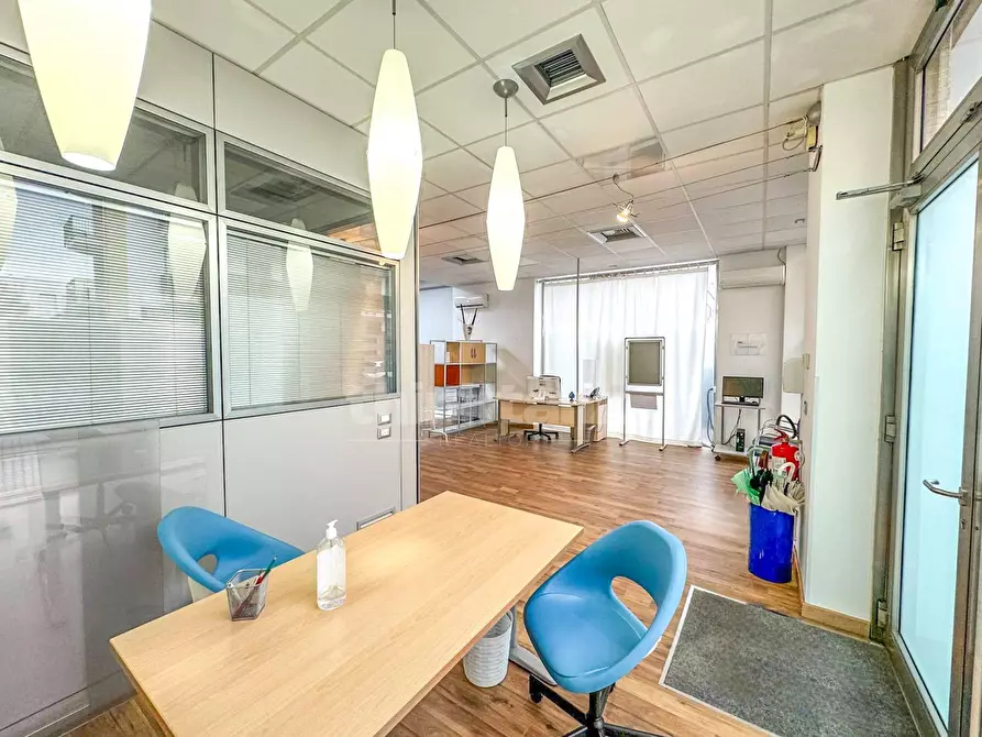 Immagine 6 di Locale commerciale in vendita  in Via senatore di Giovanni a Siracusa