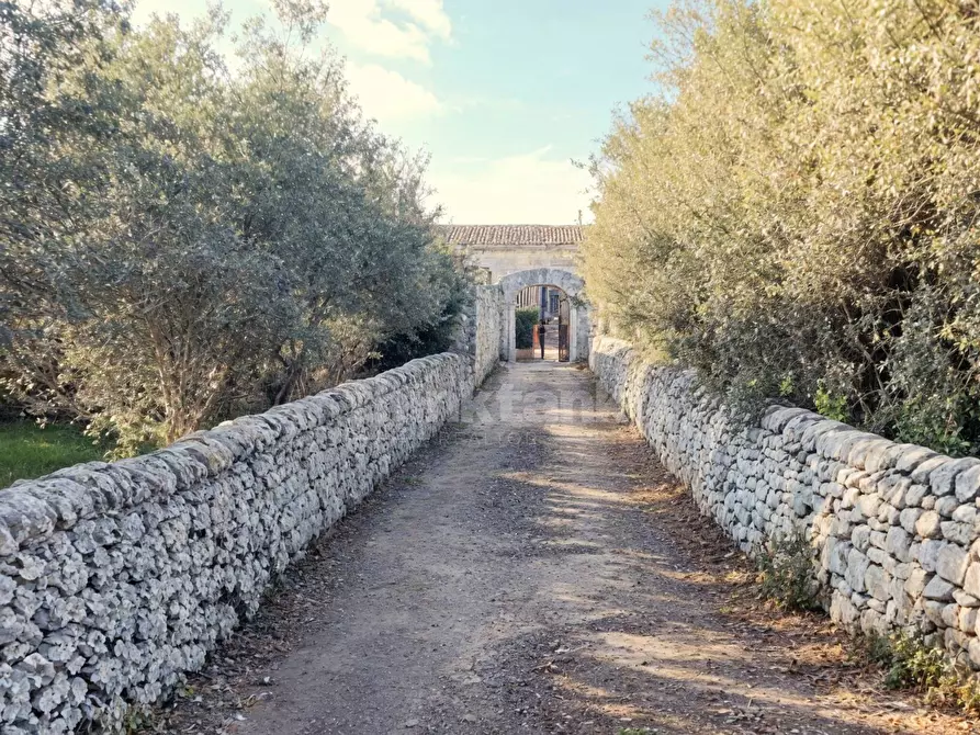 Immagine 30 di Villa in vendita  in contrada Tre Casucce Torre Arosta a Modica
