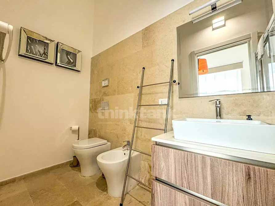 Immagine 11 di Loft/Open space in vendita  in via Aurispa a Noto