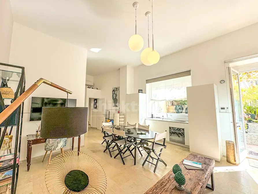 Immagine 7 di Loft/Open space in vendita  in via Aurispa a Noto