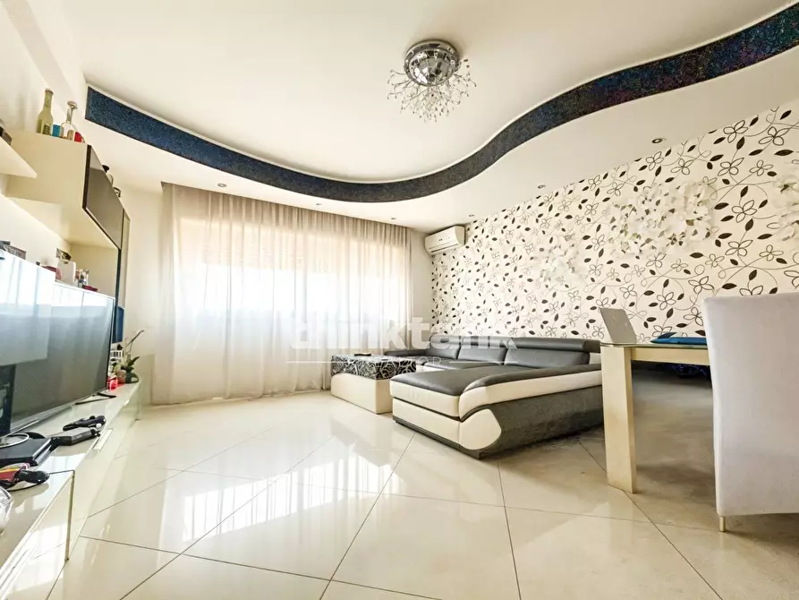 Immagine 3 di Appartamento in vendita  in via vampolieri a Aci Catena