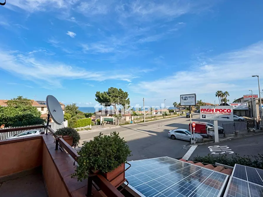 Immagine 12 di Appartamento in vendita  in via vampolieri a Aci Catena