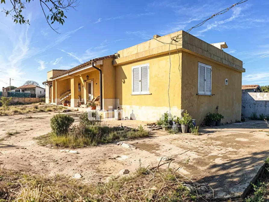 Immagine 11 di Villa in vendita  in via Paolo Borsellino a Augusta