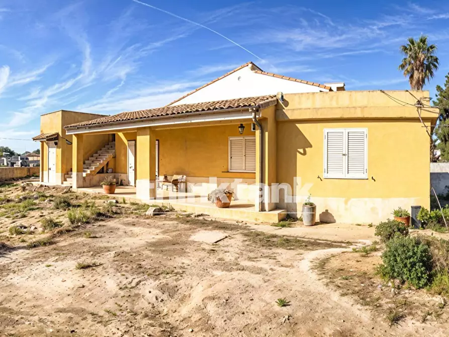 Immagine 4 di Villa in vendita  in via Paolo Borsellino a Augusta