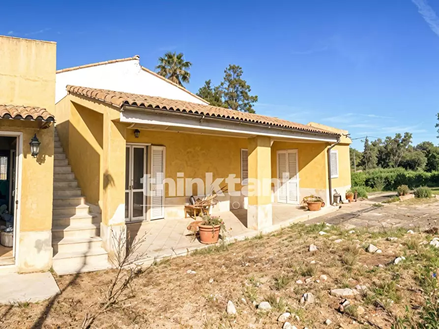 Immagine 12 di Villa in vendita  in via Paolo Borsellino a Augusta