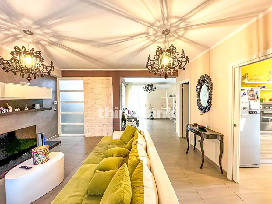 Immagine 12 di Villa in vendita  in Via pippo fava a Siracusa