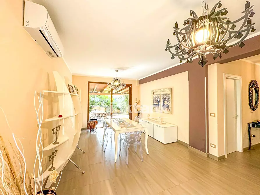 Immagine 19 di Villa in vendita  in Via pippo fava a Siracusa