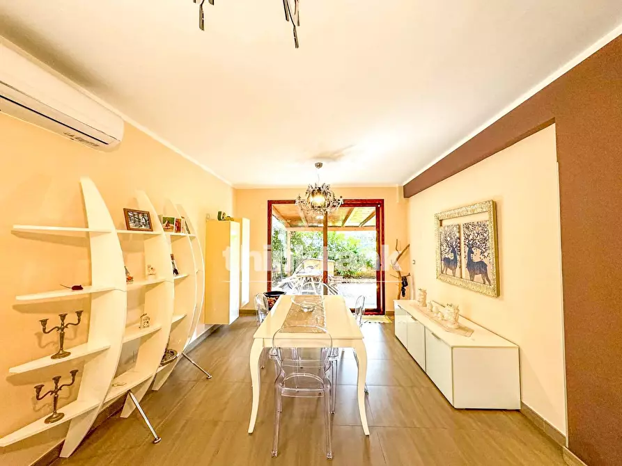 Immagine 21 di Villa in vendita  in Via pippo fava a Siracusa