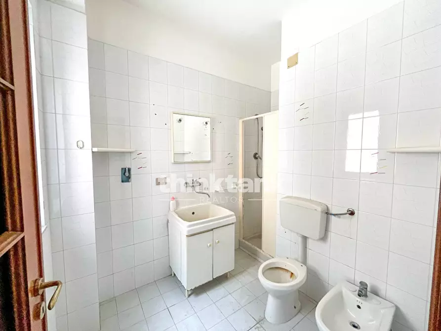 Immagine 11 di Appartamento in vendita  in via modica a Siracusa