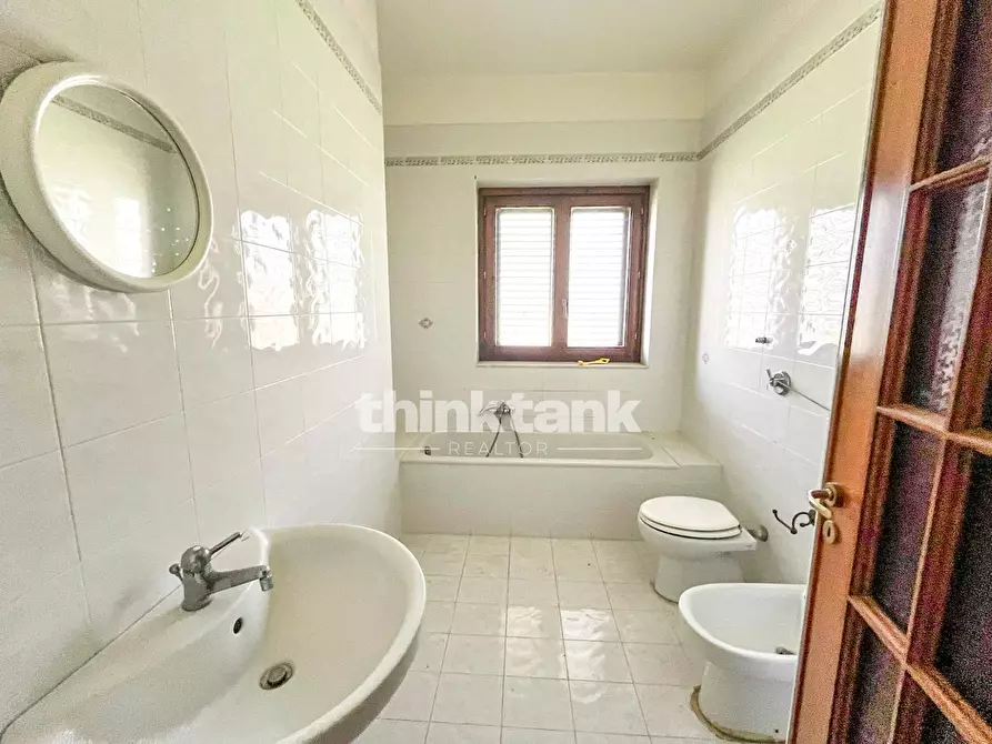 Immagine 14 di Appartamento in vendita  in via modica a Siracusa