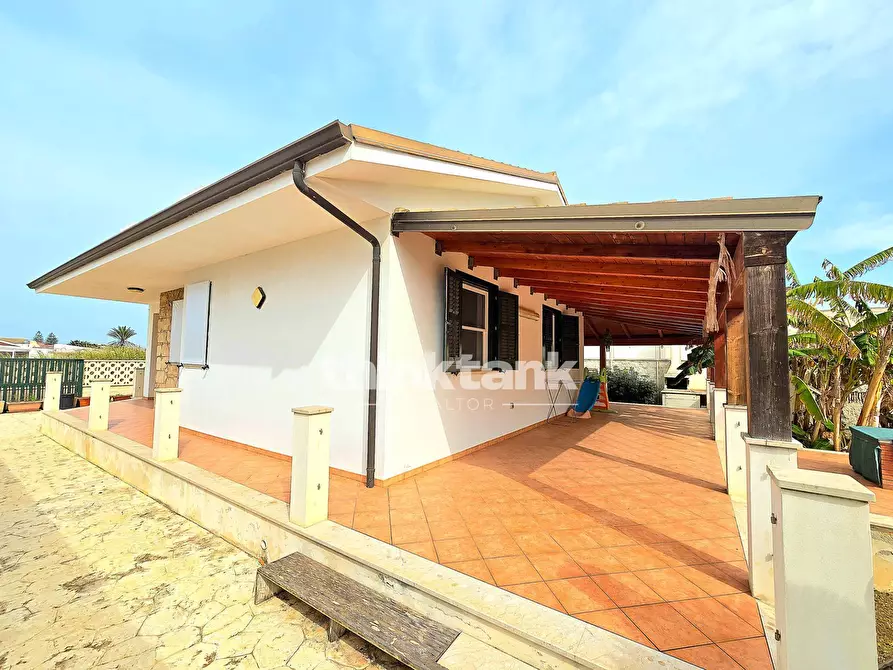 Immagine 22 di Villa in vendita  in Via dei Lamponi a Ispica