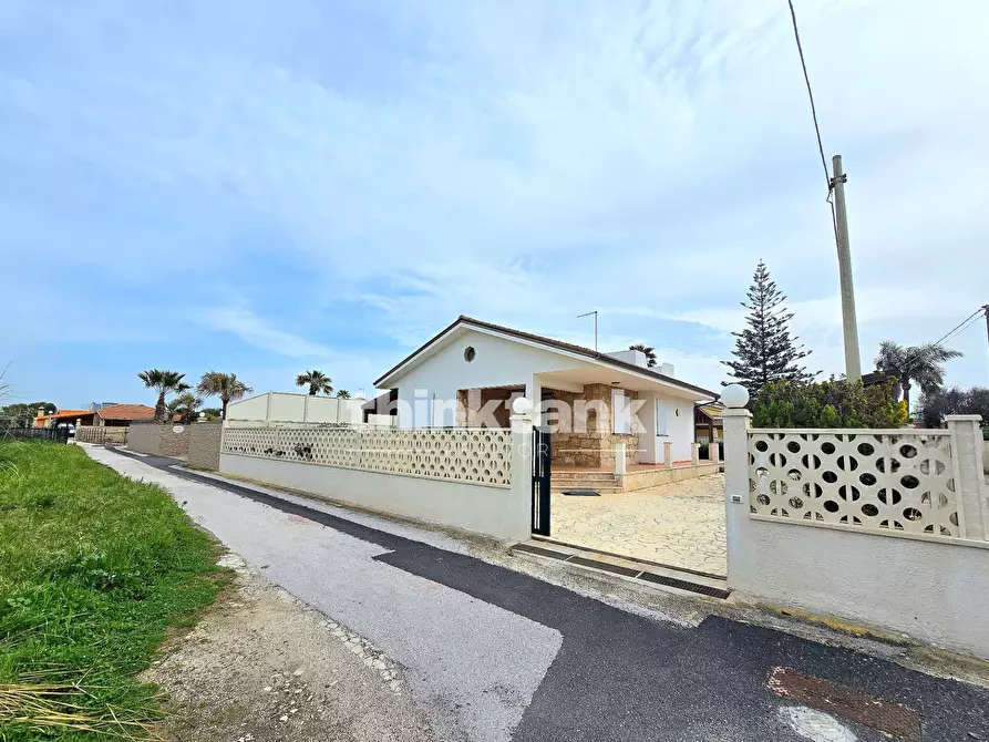 Immagine 25 di Villa in vendita  in Via dei Lamponi a Ispica