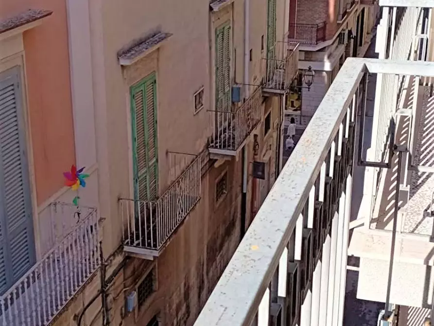 Immagine 13 di Appartamento in vendita  in Via G. Carducci a Andria