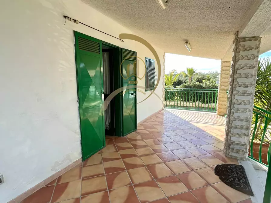 Immagine 6 di Villa in vendita  in Contrada la Spineta a Andria