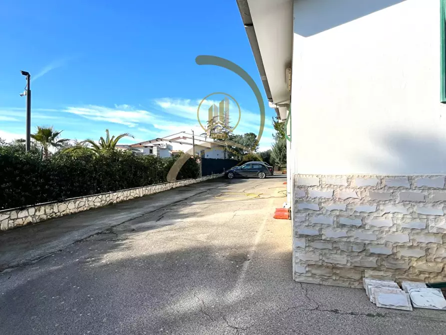 Immagine 21 di Villa in vendita  in Contrada la Spineta a Andria
