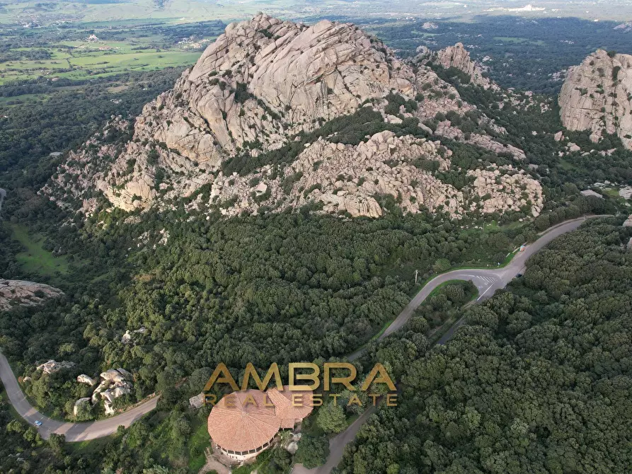 Immagine 3 di Locale commerciale in vendita  in Panoramica a Aggius