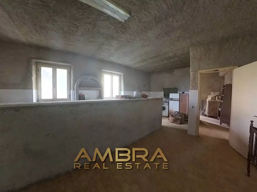 Immagine 25 di Locale commerciale in vendita  in Panoramica a Aggius