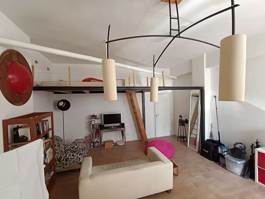 Immagine 5 di Loft/Open space in vendita  in Via Del Fosso Di Santa Maura a Roma