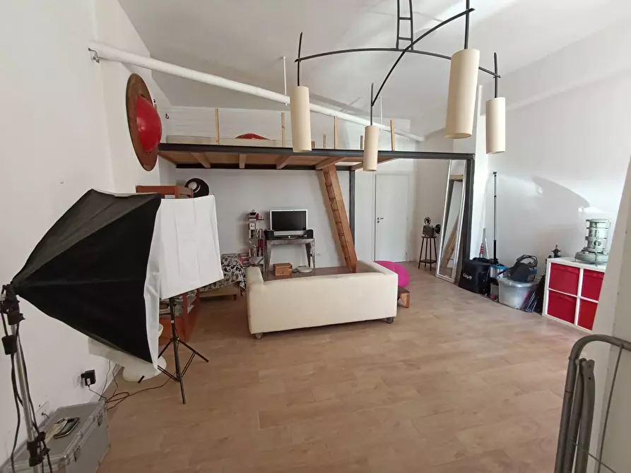 Immagine 7 di Loft/Open space in vendita  in Via Del Fosso Di Santa Maura a Roma