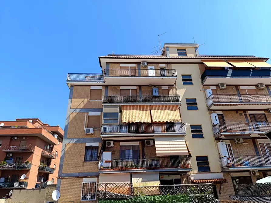 Immagine 27 di Appartamento in vendita  in Via Del Fosso Di Santa Maura a Roma