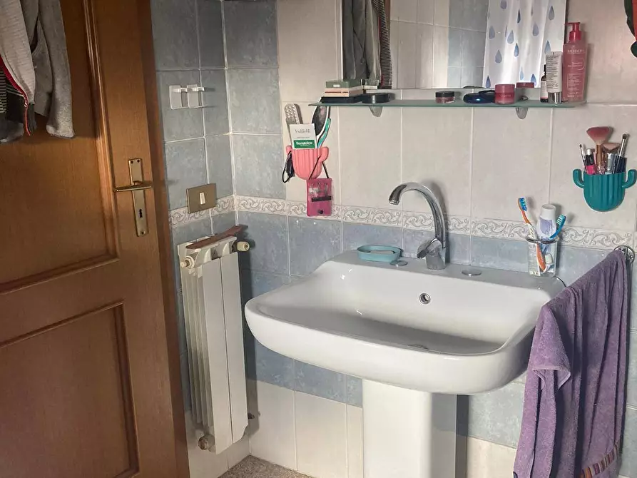 Immagine 7 di Appartamento in vendita  in Via Dell'unione a Guidonia Montecelio